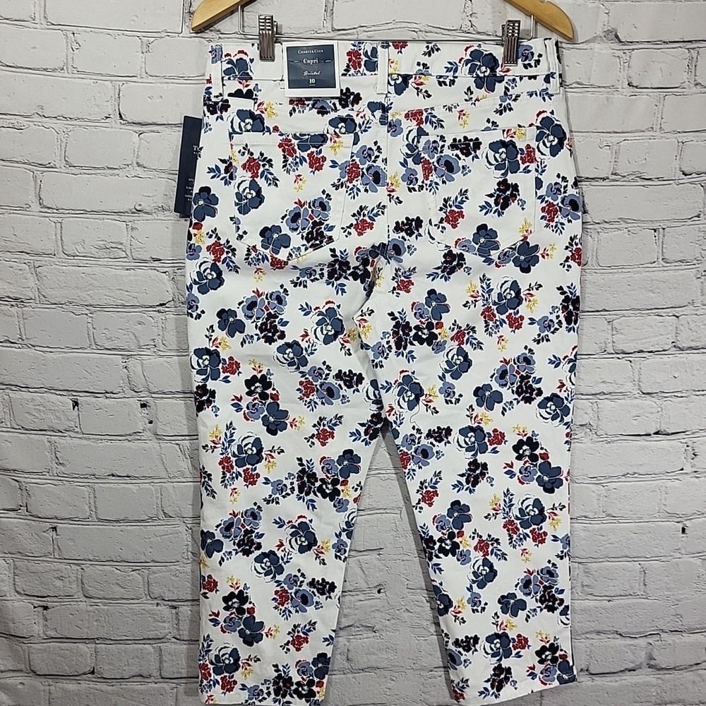 Charter Club Women's Size 10 Bristol Capri Pants White Floral Slimming New NWT - Picture 8 of 15